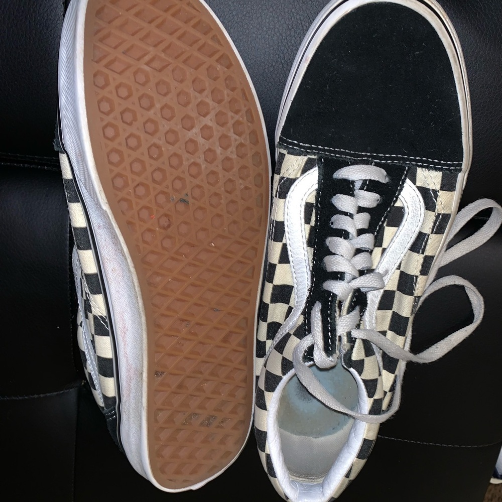 Vans - Picture 3 of 5